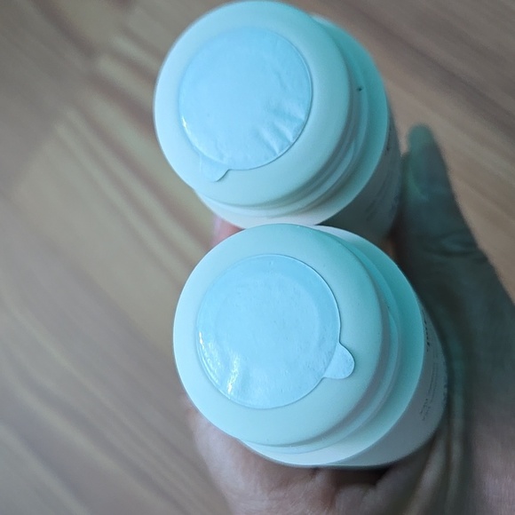 Frizz Rescue Finishing Serum - By Curlsmith - Picture 2 of 4